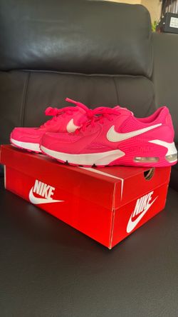 Women’s NIKE Air Max