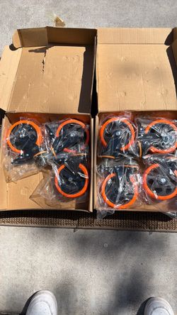Heavy duty casters