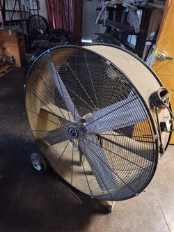 Big warehouse/shop fan