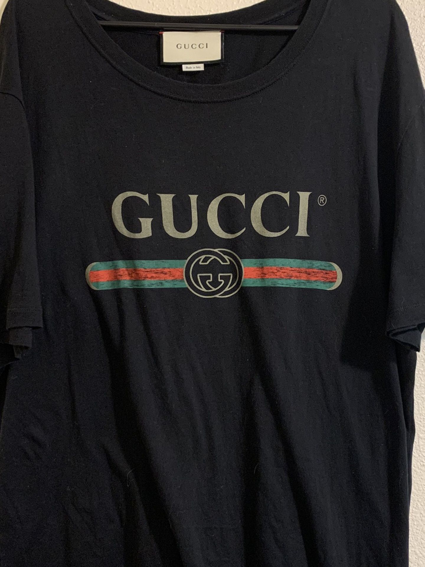 Men’s Gucci shirt
