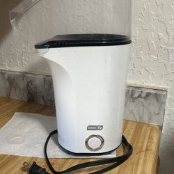 Dash Popcorn Maker 