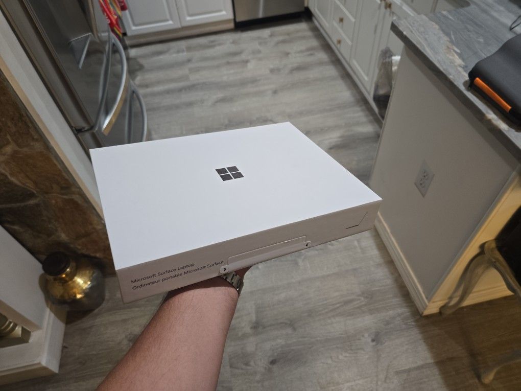 Microsoft Surface Laptop 7th Edition Snapdragon 