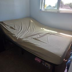 Adjustable tempur pedic Queen Bed