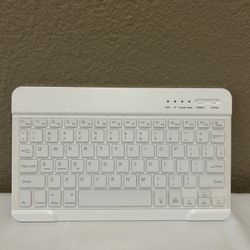 Apple Bluetooth Keyboard 