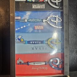 Disney Starter Key Collection Set  New 