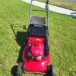Comercial Lawn Mower
