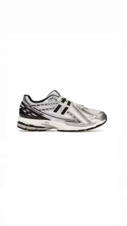 New Balance Size 8 MEN