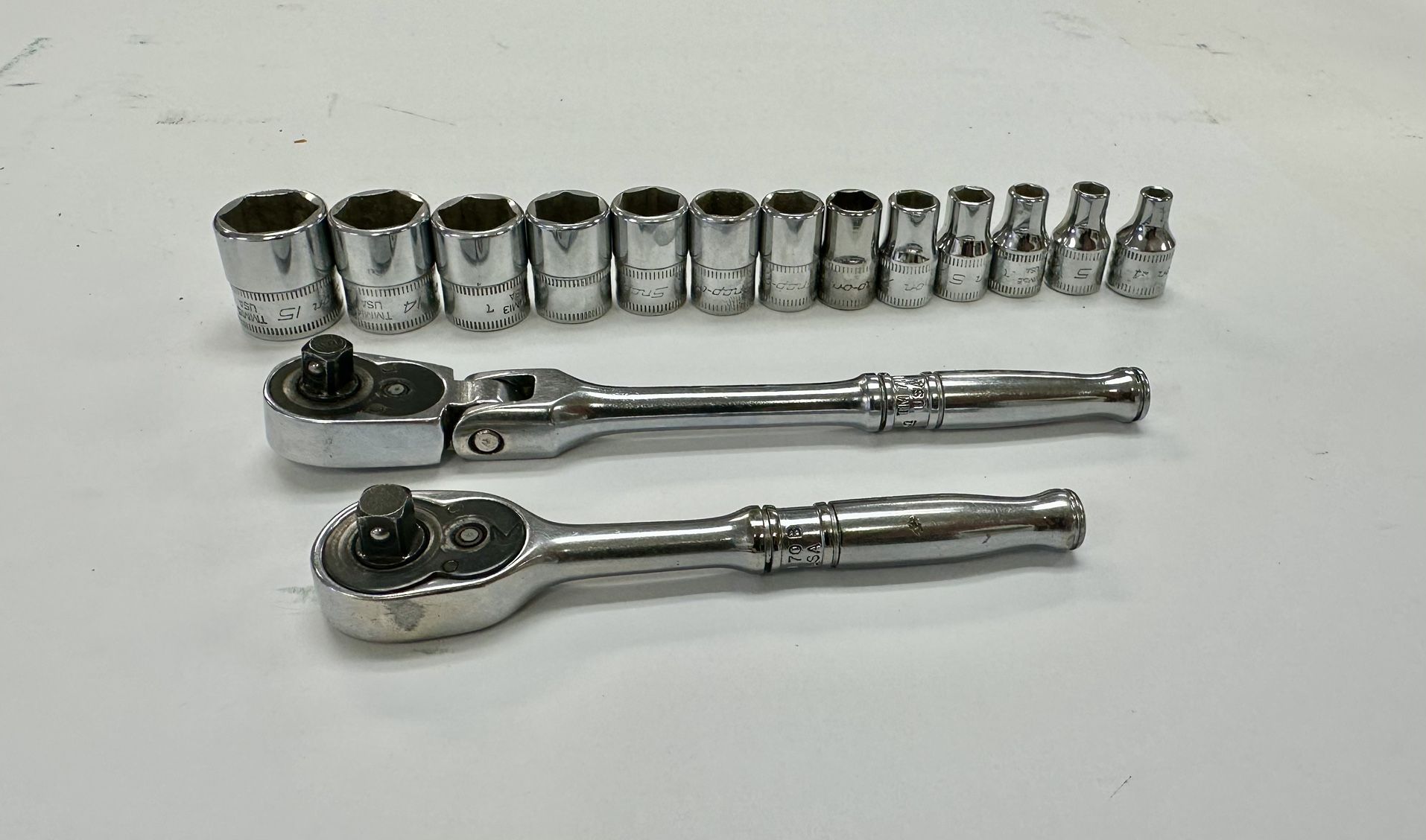 Snap On 1/4 inch metric socket set with ratchets
