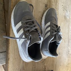 Women’s Adidas sneakers