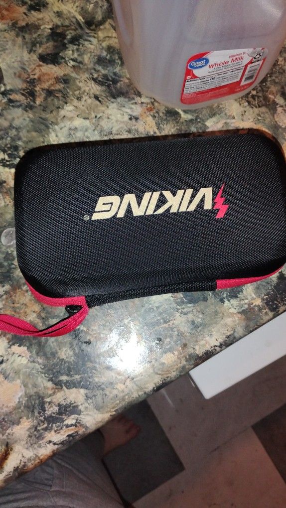 Viking 59(contact info removed)A Peak Amp 12 Volt Lithium-ion Jumpstarter And Power Bank