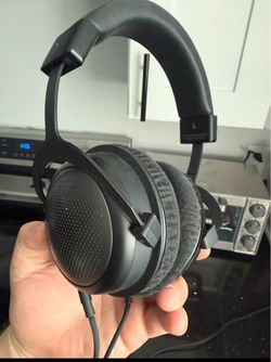Beyerdynamic T1 high end headphones