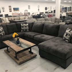Ballinasloe Smoke Grey 3-Piece Sectional with Chaise by Ashley 