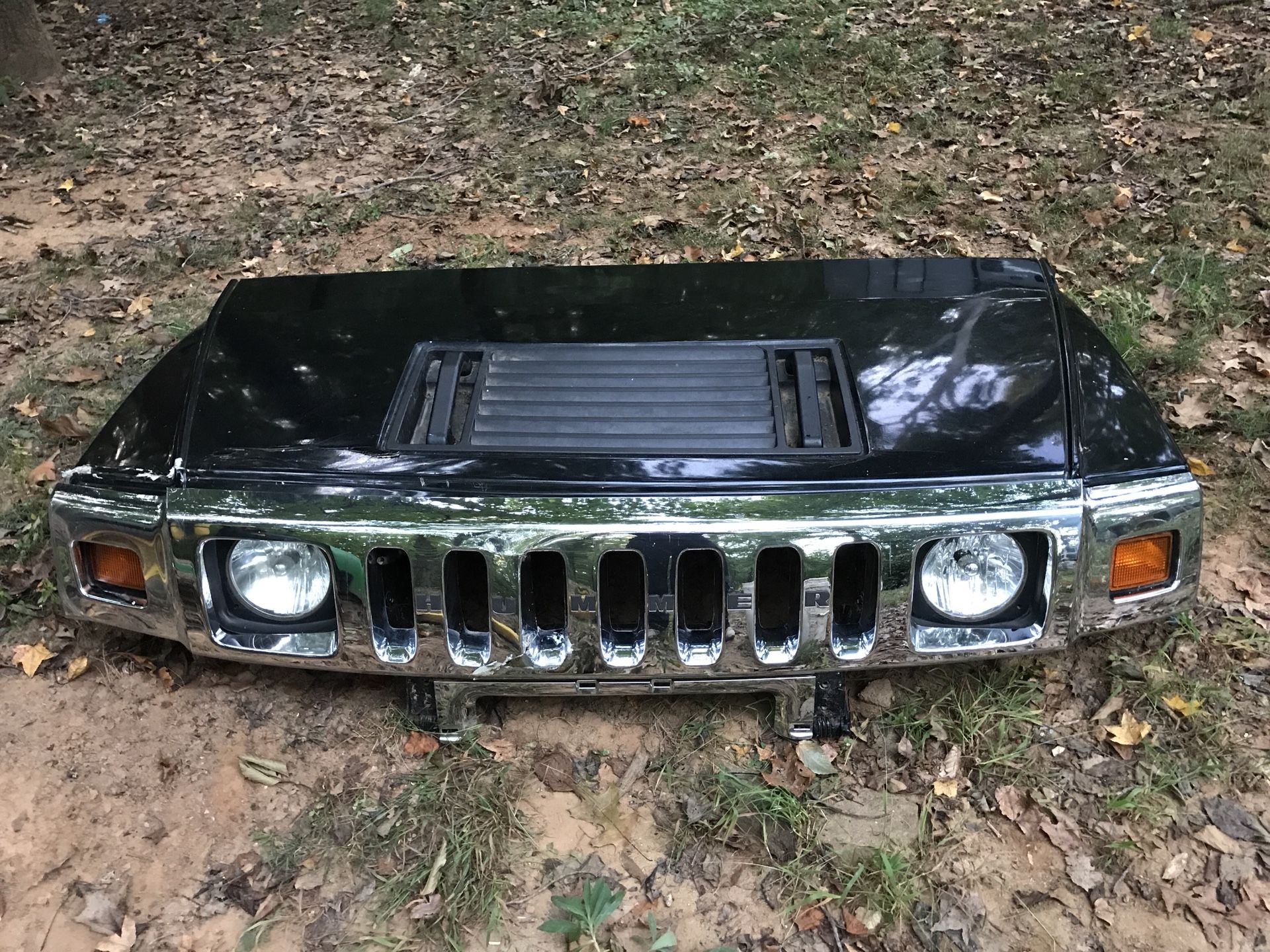 Hummer H2 hood