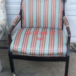 large comfy chair on wheels 