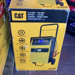 CAT CBC40EW  40-Amp Rolling Battery Charger 792 Watt 110 amp ENGINE START