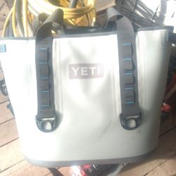 Yeti Soft Cooler 