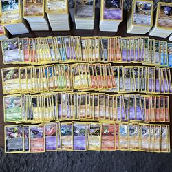 Pokémon 2006 huge lot of 161 delta species set with rares / vintage old Pokemon Nintendo game cards