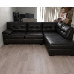 L Shaped Sectional Couch 