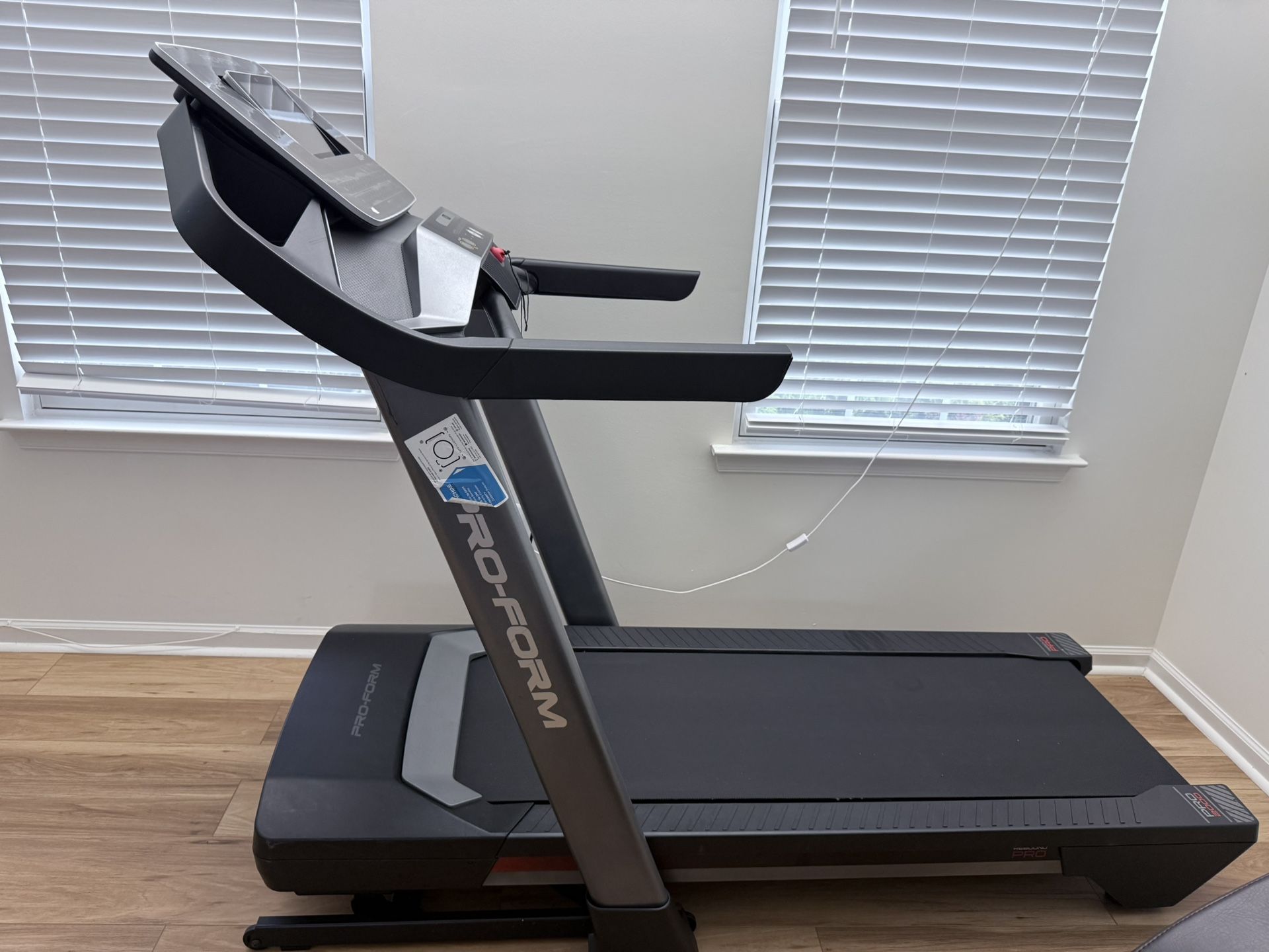 Pro Foram 2000 Treadmill Touchscreen IFot