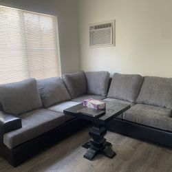 Long Sectional Never Been Used !