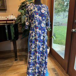 Vietnamese traditional dress
