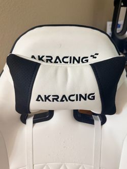 AK RACING GAMING CHAIR
