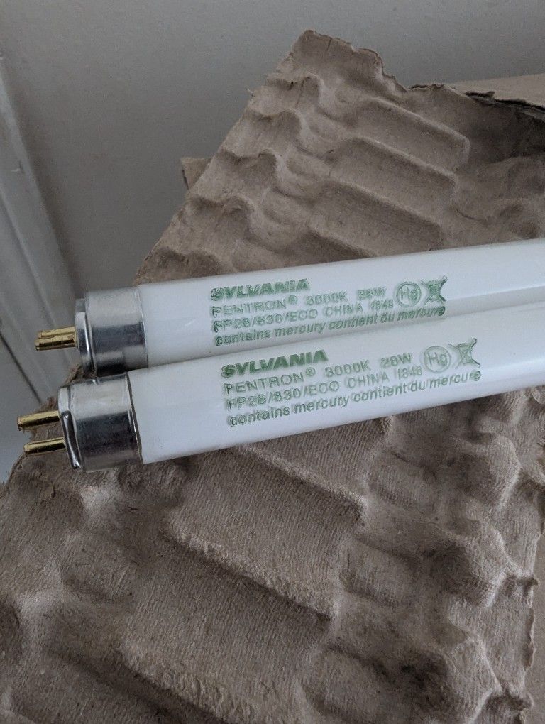Sylvania Fluorescent Lights 