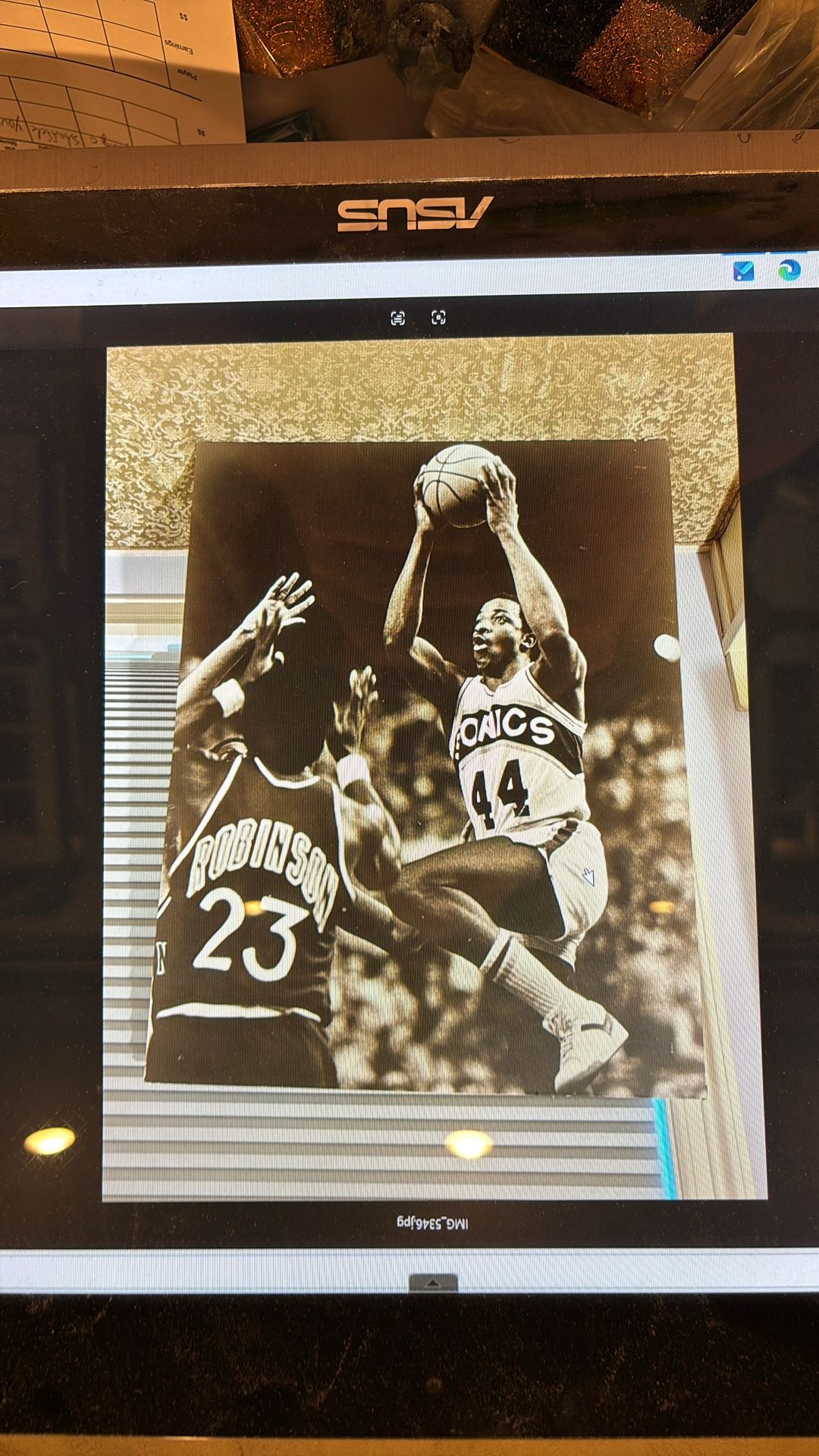 David Thompson Picture That Came Out of the Coliseum