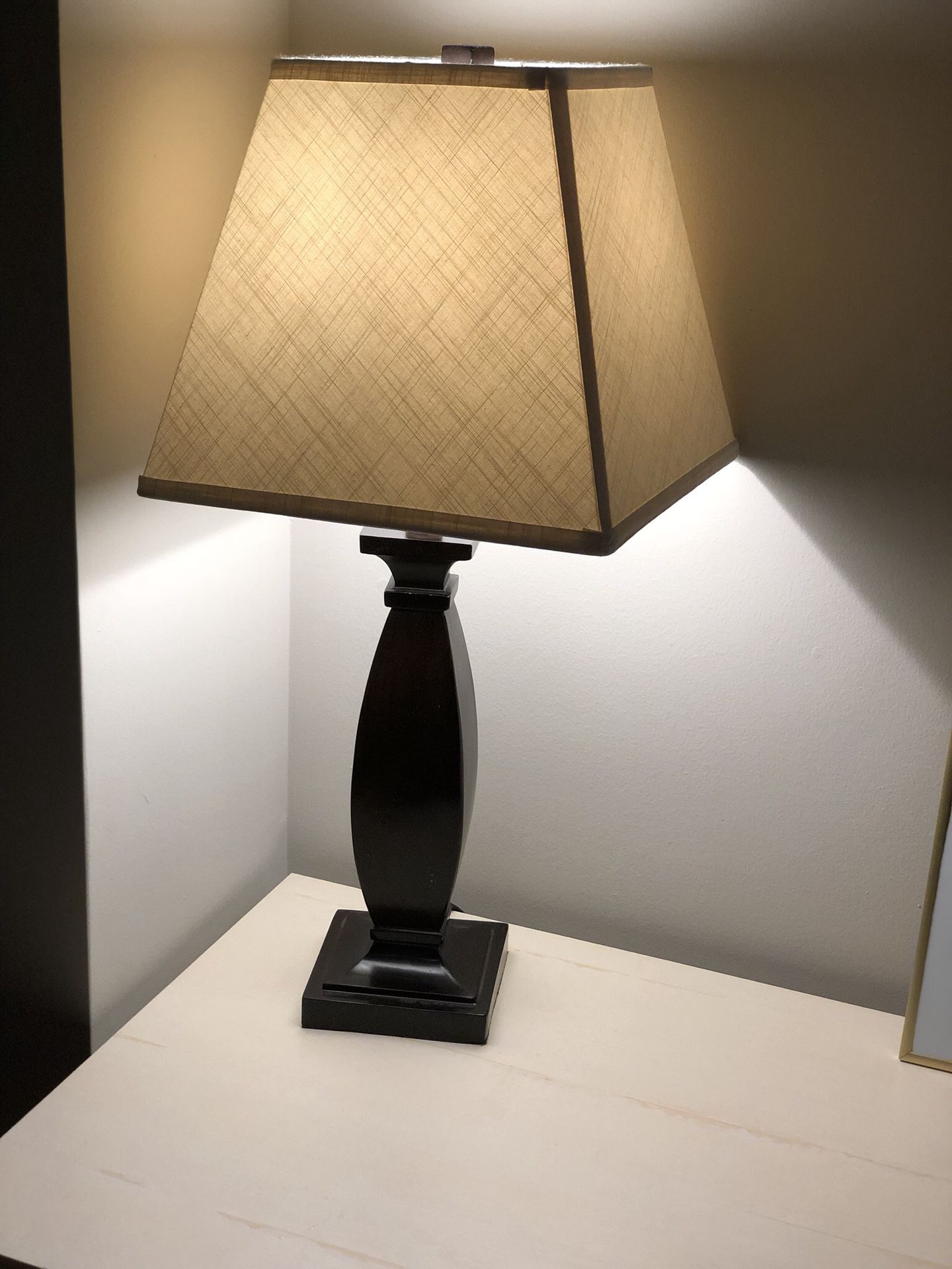 Like-New Lamp