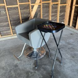 Minerva Modern Grey Stylist Chair 