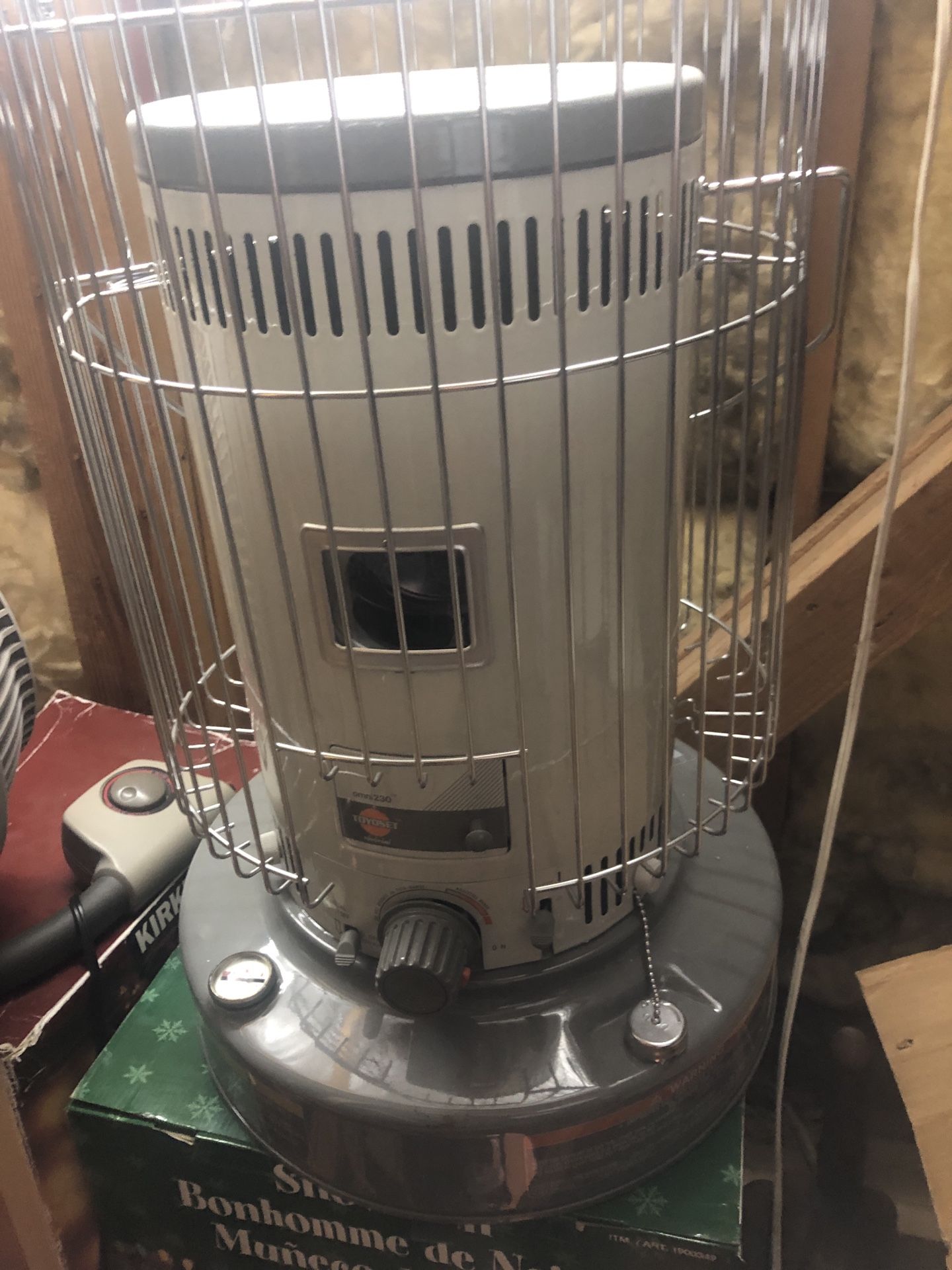 Camping, Winter Heater Toyoset Toyotomi Omni 230 Portable Kerosine Heater w/Siphon and Kerosine