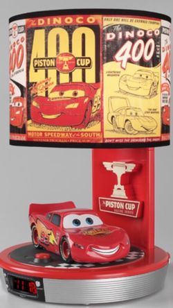 ingresos dirigir Saga Disney/Pixar Cars Lightning McQueen Talking Lamp for Sale in Manteca, CA -  OfferUp