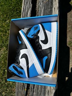 Air Jordan 1 University Blue