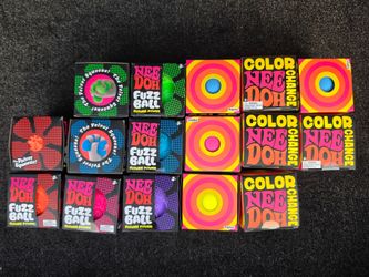 16 Needohs - 8 color change / 8 fuzz ball flower power