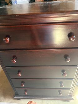 Dresser