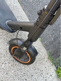 Electric scooter