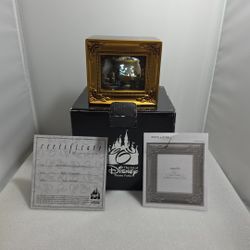 Disney Gallery of Light Geppetto Paints Pinocchio Robert Olszewski COA Box (UH)