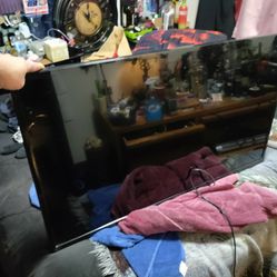 43" Flatscreen Tv