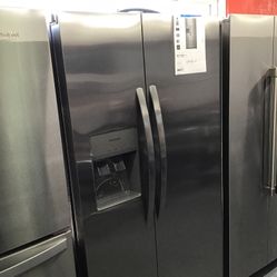 New Scratch And Dent Frigidaire 25.6 Cu Ft Stainless Steel Side By Side Fridge. 1 Year Warranty 