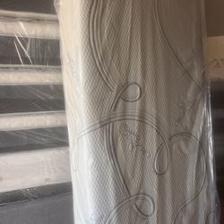 Twin Size Memory Foam Mattress 