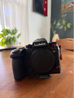 LUMIX S1II - BODY ONLY