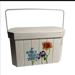 Beautiful vintage wooden painted planters box
