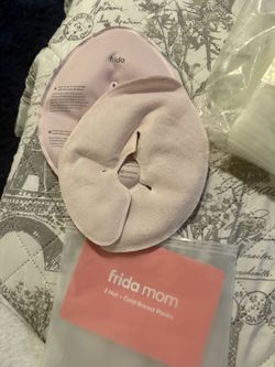 Breastfeeding baby stuff