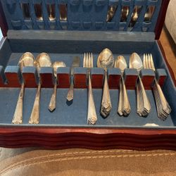 Flatware Set