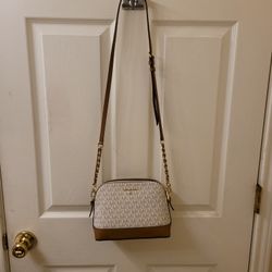 Authentic Michael Kors Cross Body Purse