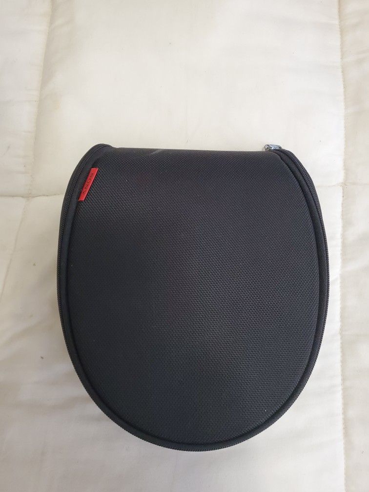 sony mdrzx780dc Bluetooth Noise Canceling Headphones for Sale in San