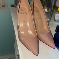 Christian louboutin Nude heels 