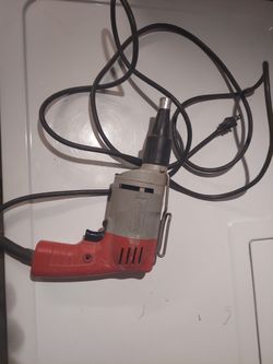 Milwaukee Screw Shooter