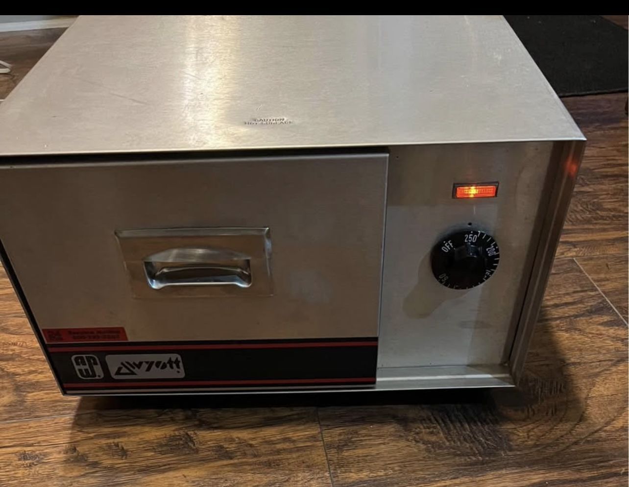Wyott Commercial Hot Dog & Bun Warmer (pls Read Description Below)