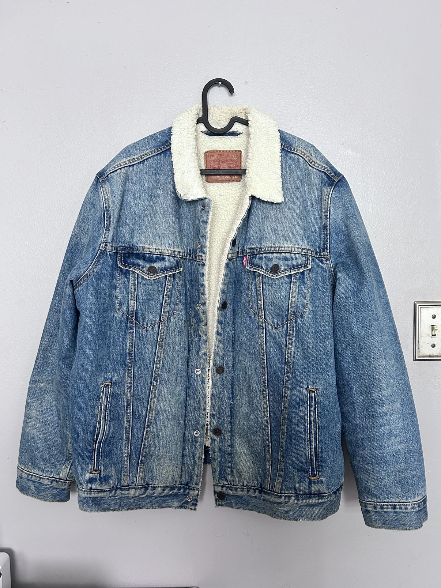 VINTAGE LEVI DENIM JACKET